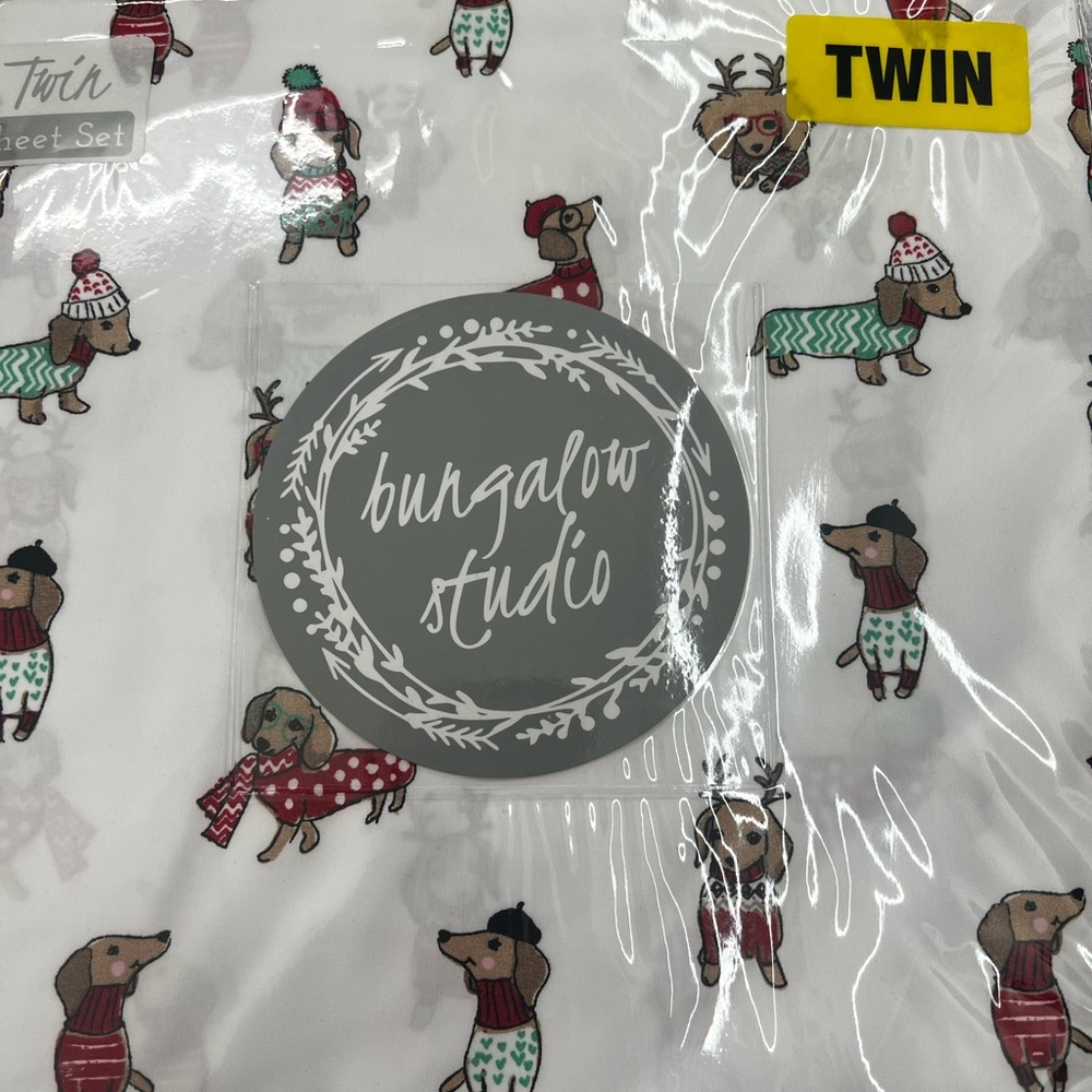 NEW Bungalow Studio WINTER SWEATER DACHSHUND Twin Sheet Set